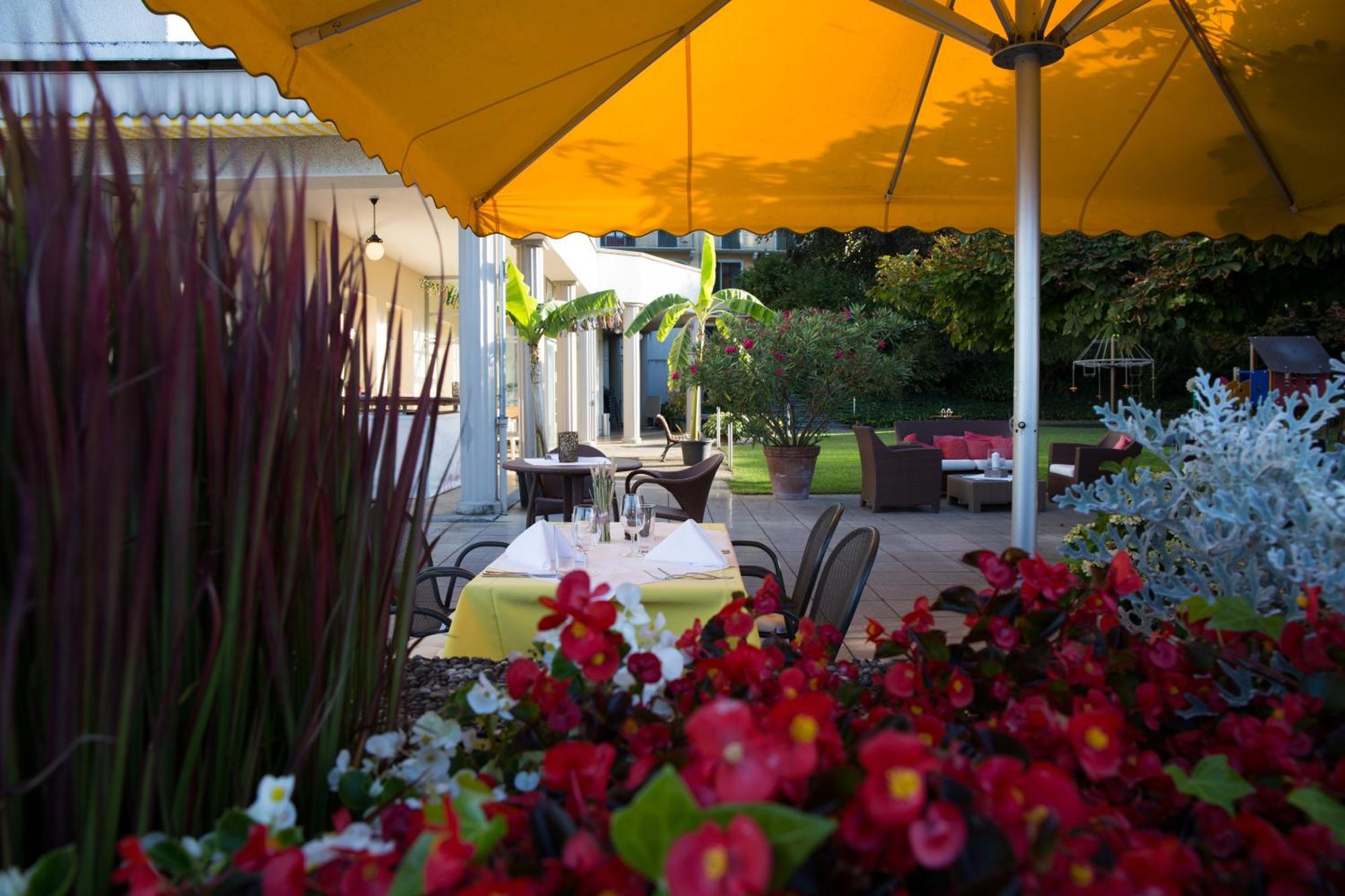Hotel Restaurant Bellevue Au Lac Thun Kültér fotó