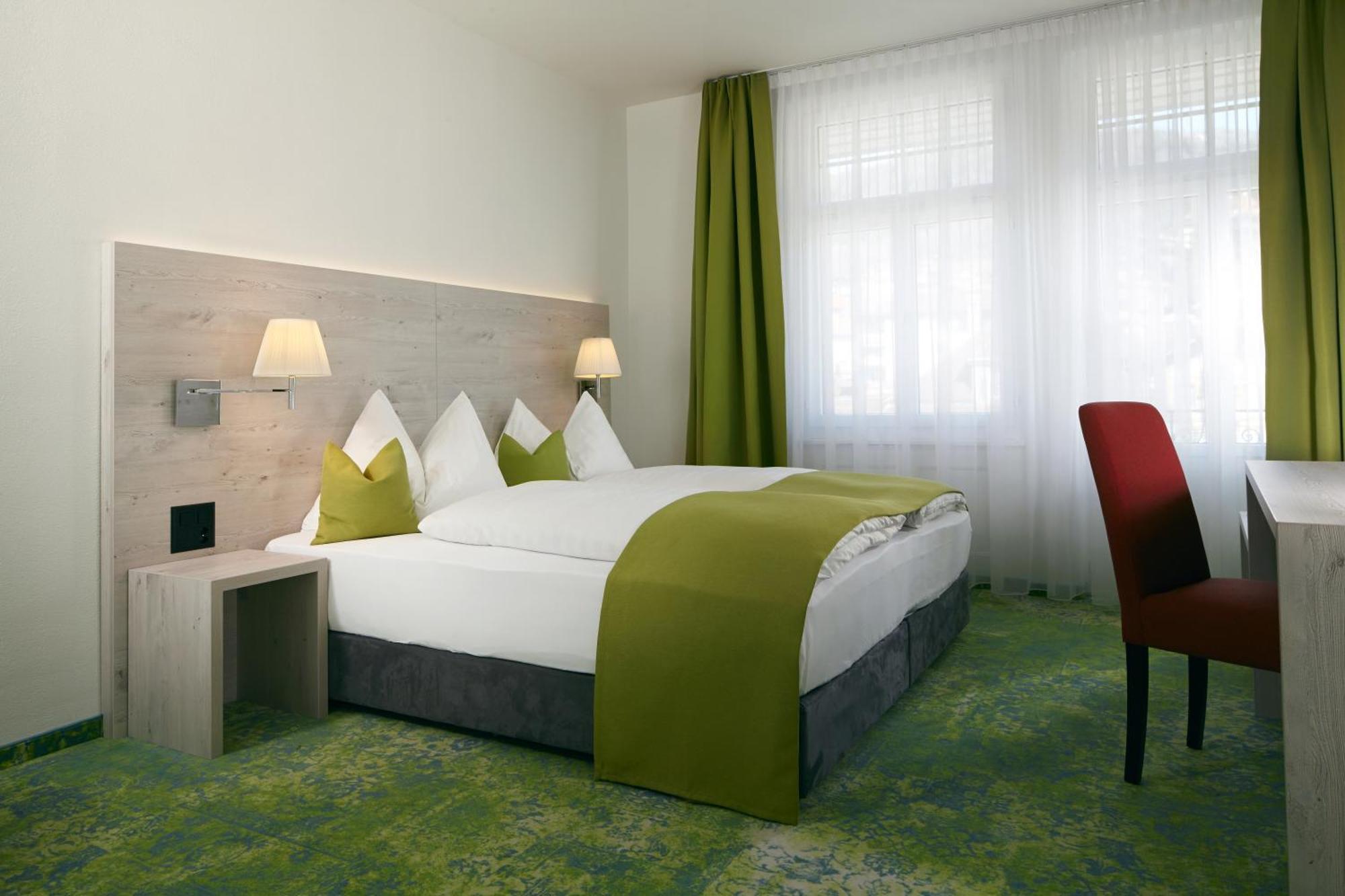 Hotel Restaurant Bellevue Au Lac Thun Kültér fotó