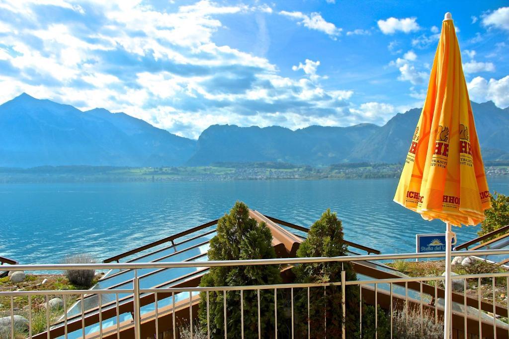 Hotel Restaurant Bellevue Au Lac Thun Kültér fotó