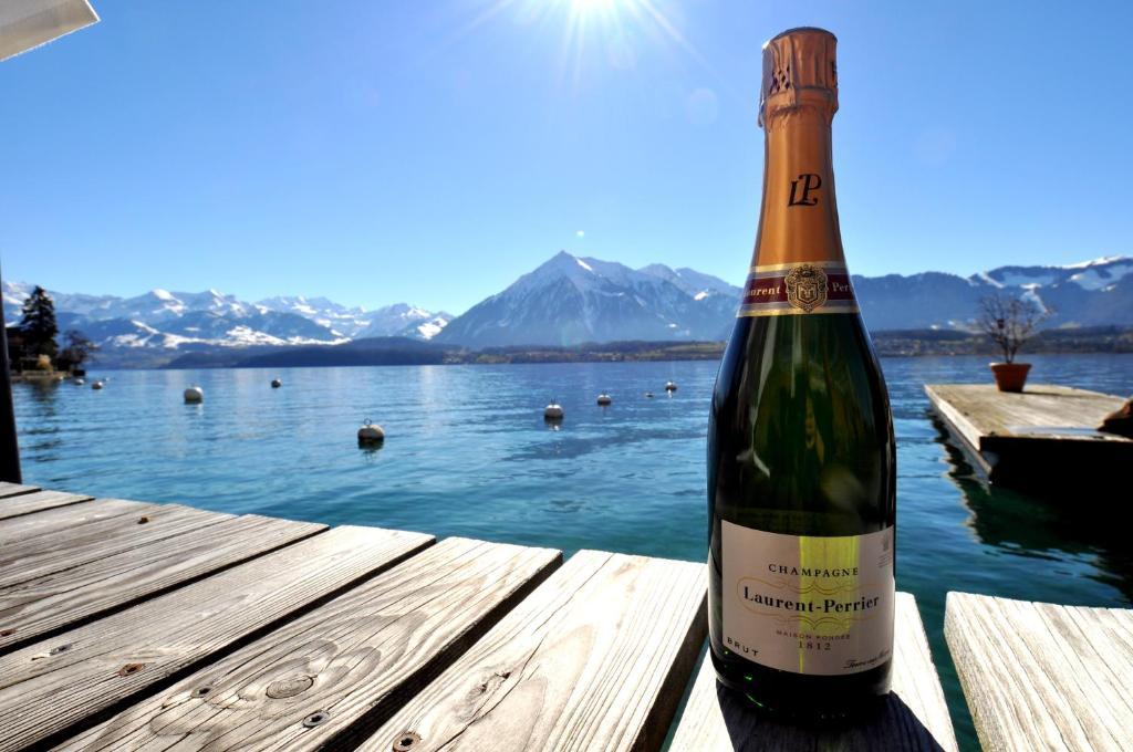 Hotel Restaurant Bellevue Au Lac Thun Kültér fotó
